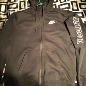 Men’s Nike zip up hoodie